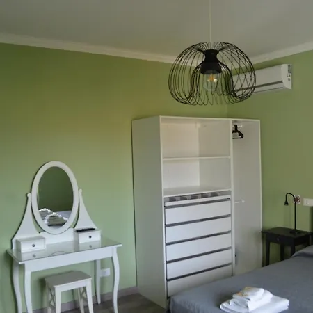Fondachello Apartment